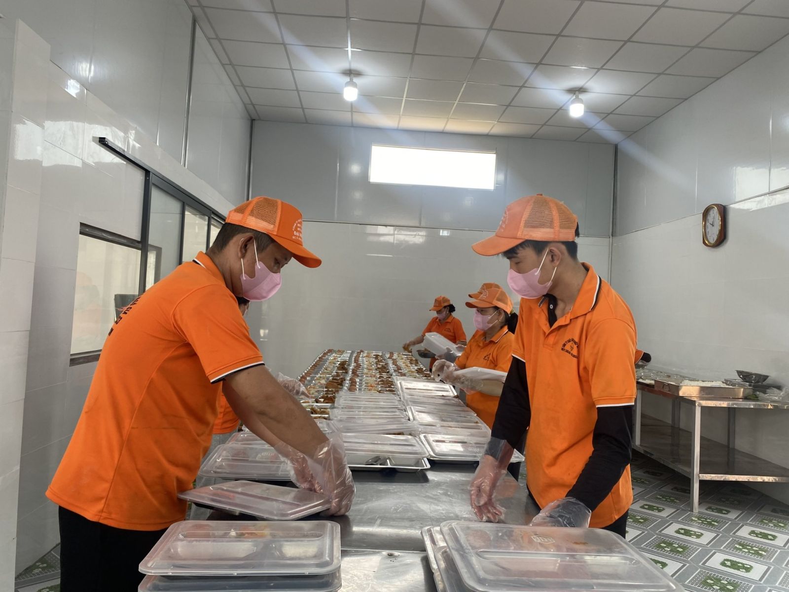 Cung cấp suất ăn công nghiệp 