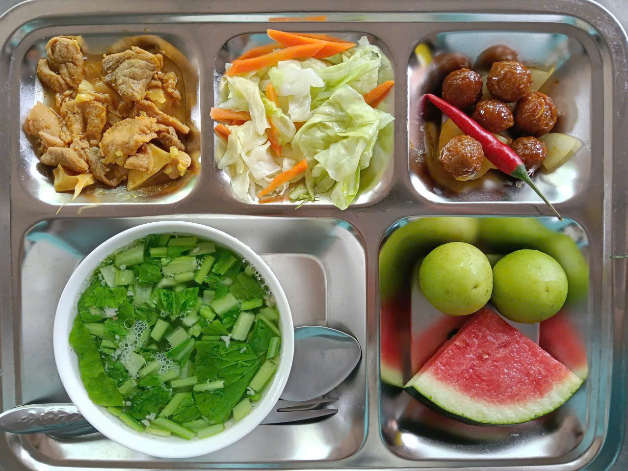 suất ăn công nghiệp cho công nhân